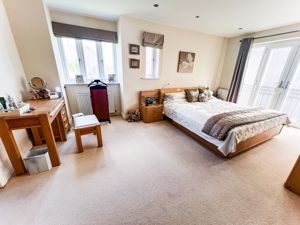 Master bedroom- click for photo gallery